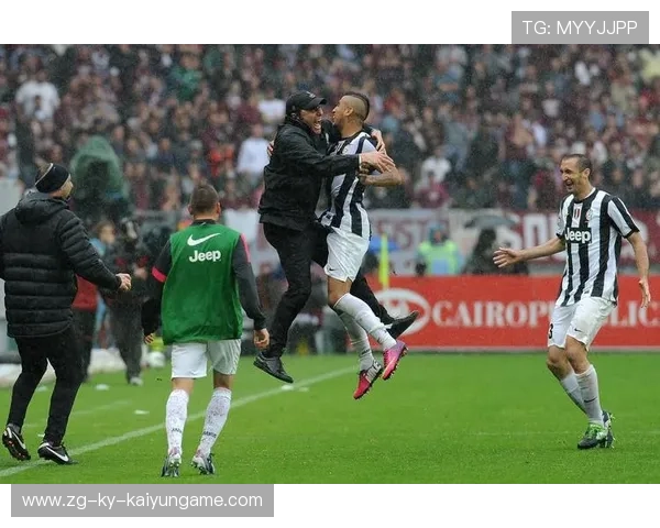 尤文图斯阵型前移明显